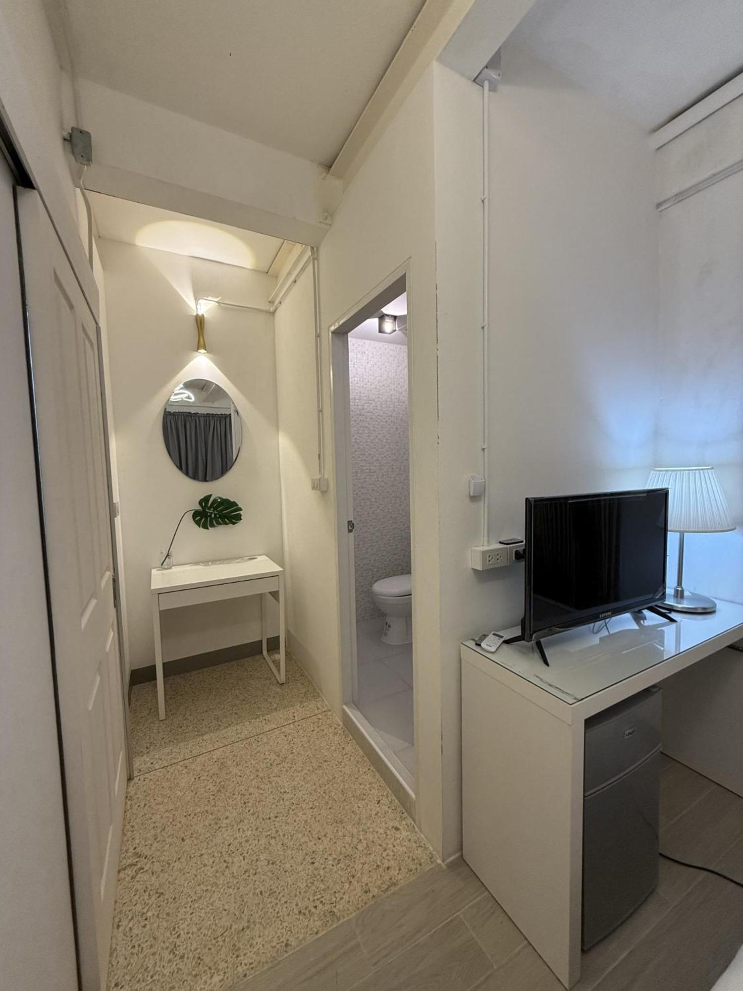 Twenty Two Place Sukhumvit 22 Банкок Екстериор снимка